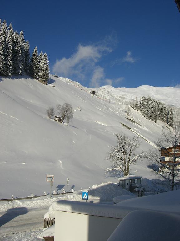 Gaestehaus Alpenland Тукс Екстер'єр фото